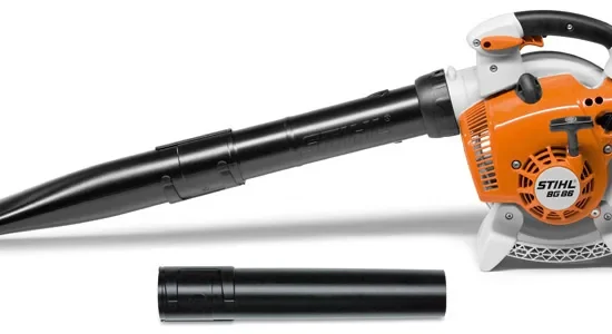 Souffleur à feuilles STIHL BG86 – Puissance et Maniabilité pour un Nettoyage Efficace